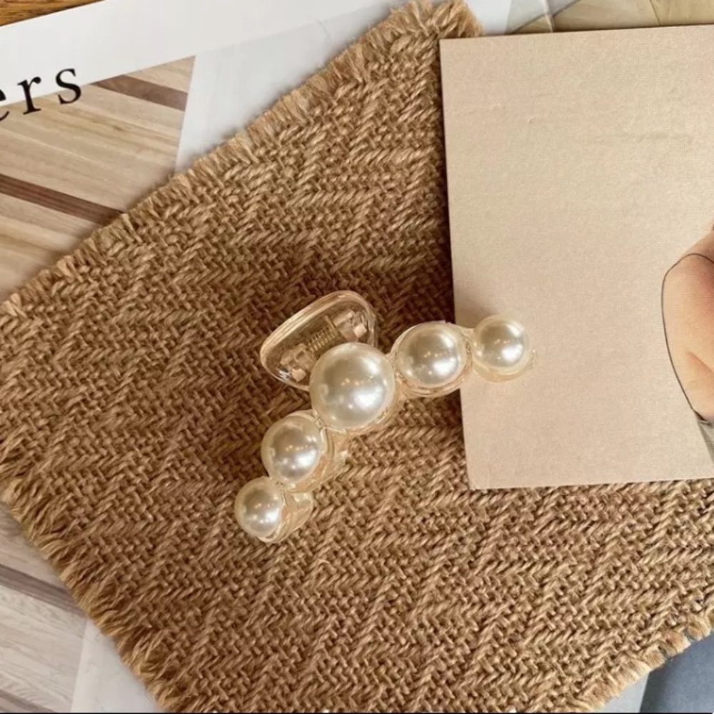 Big Pearl Acrylic Hair Claw
